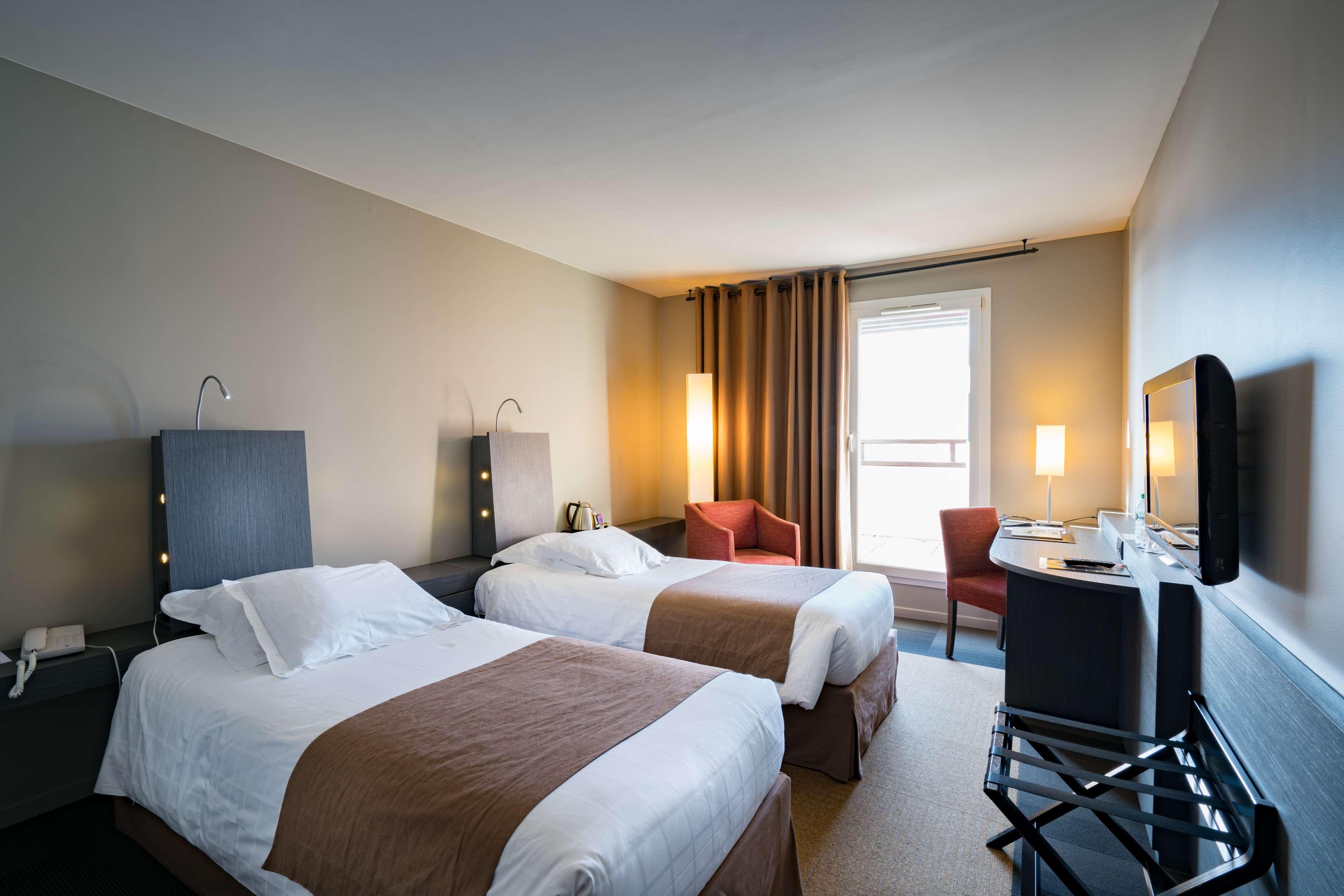 Best Western Plus Hotel Gergovie Perignat-les-Sarlieve Exterior photo